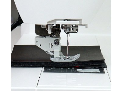 Šijací stroj JANOME SKYLINE S6 AE veľkosti XL