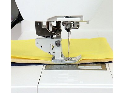 Šijací stroj JANOME SKYLINE S6 AE veľkosti XL